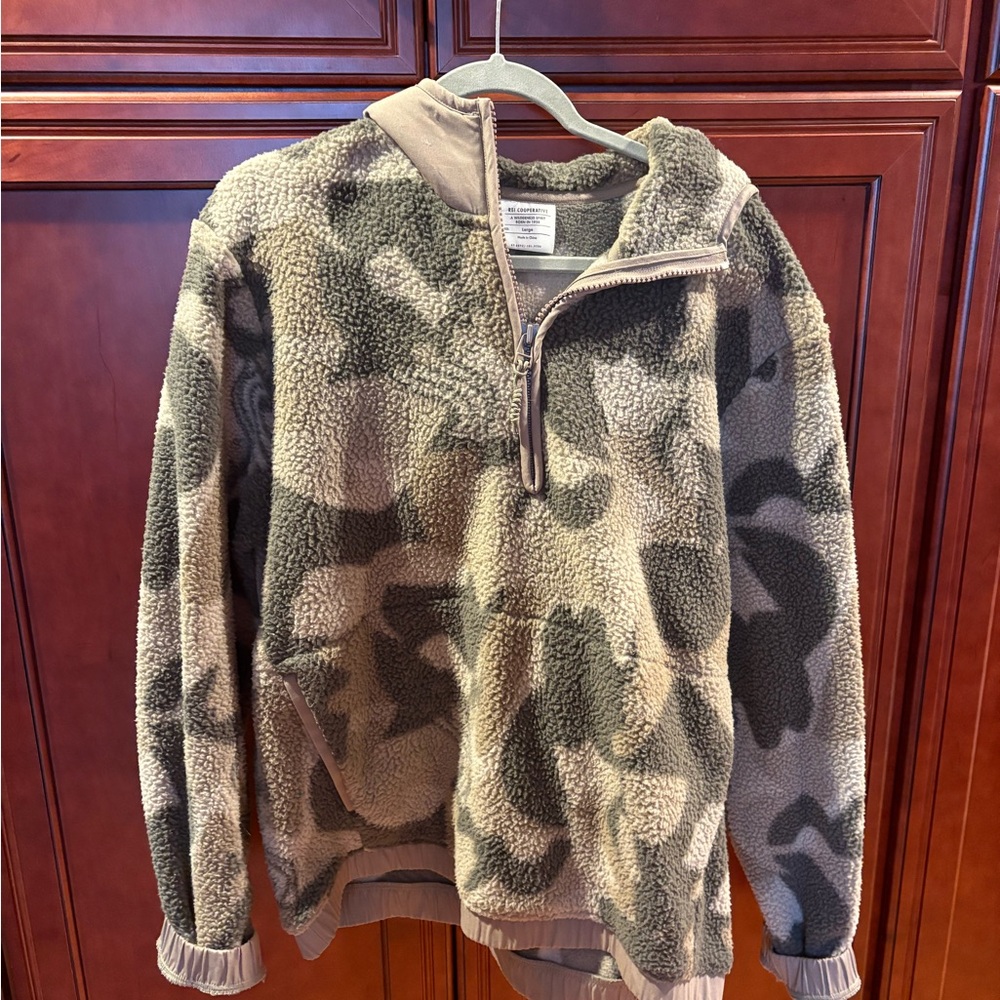 REI Camo Fleece
